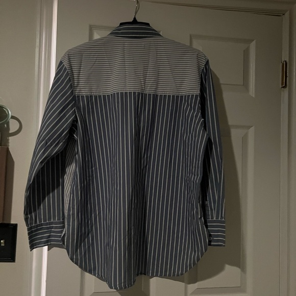 Oversized button up - Picture 2 of 2